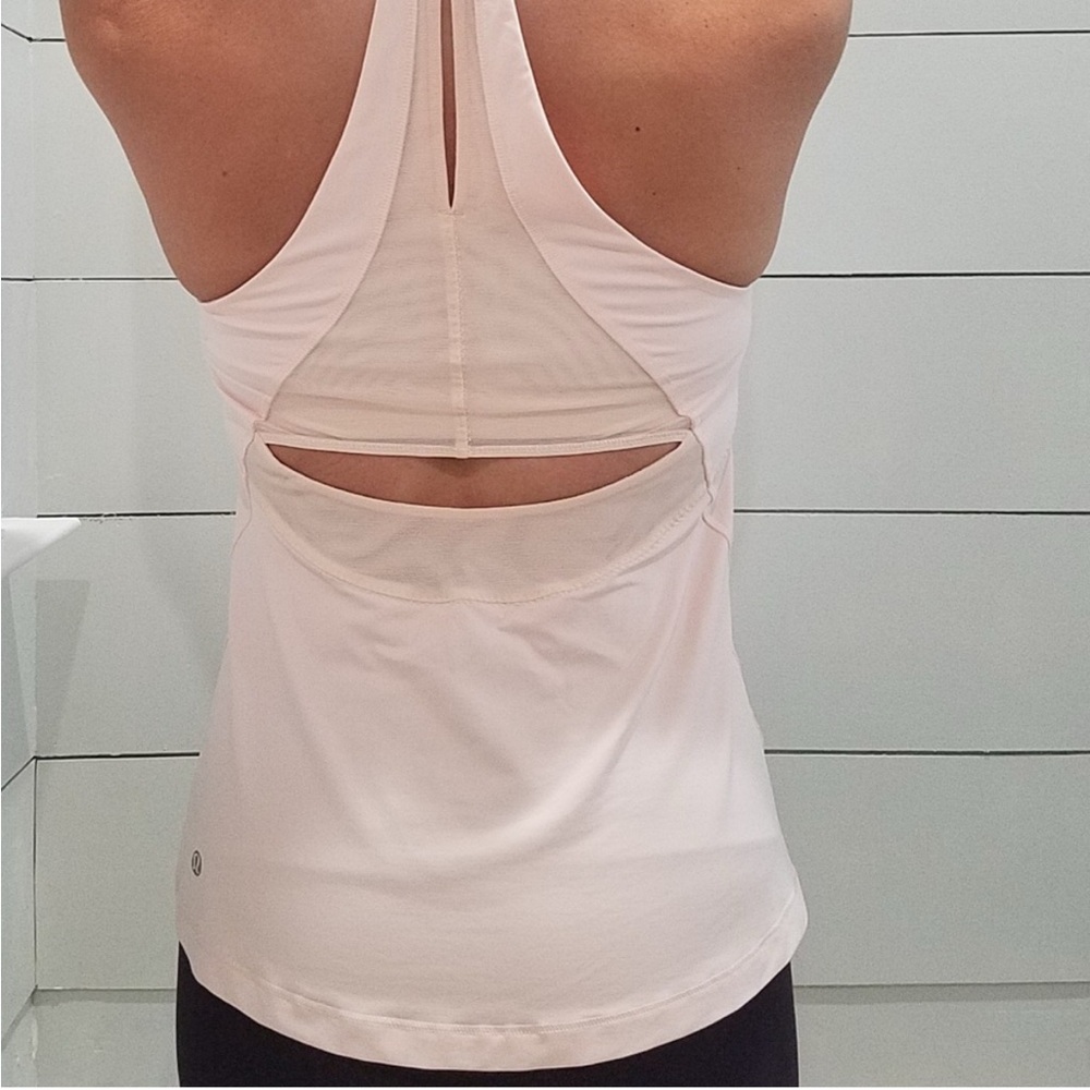 Lululemon Make it Count Top in Pink sz 10